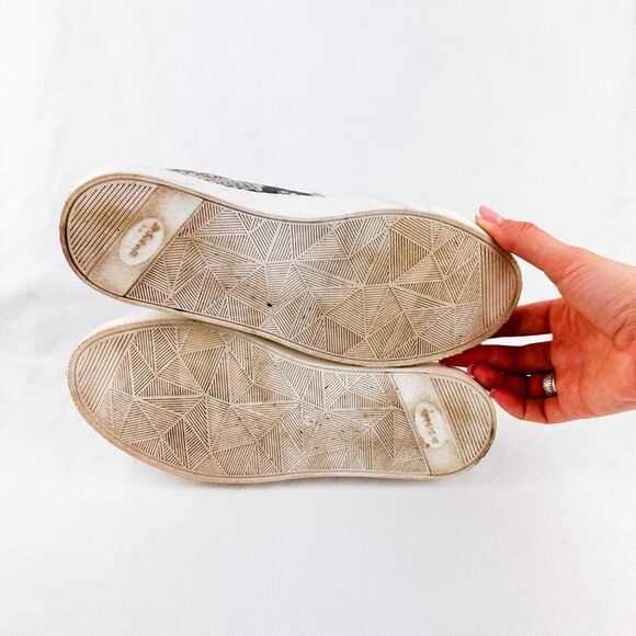 Dr. Scholl’s Women's Sneakers, Size 6M - Picture 15 of 15